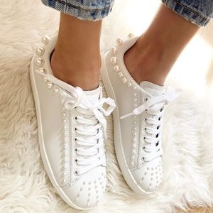 NWT Stuart Weitzman Goldie Sneaker